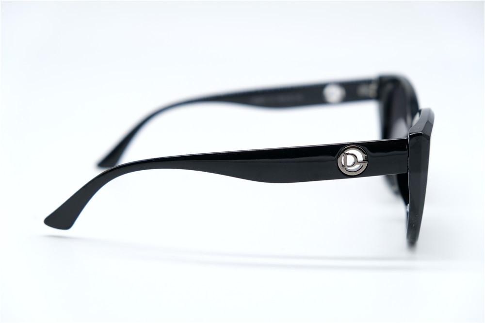  Солнцезащитные очки картинка 2026 Женские Barletta Polarized Классические BP3221-C1 