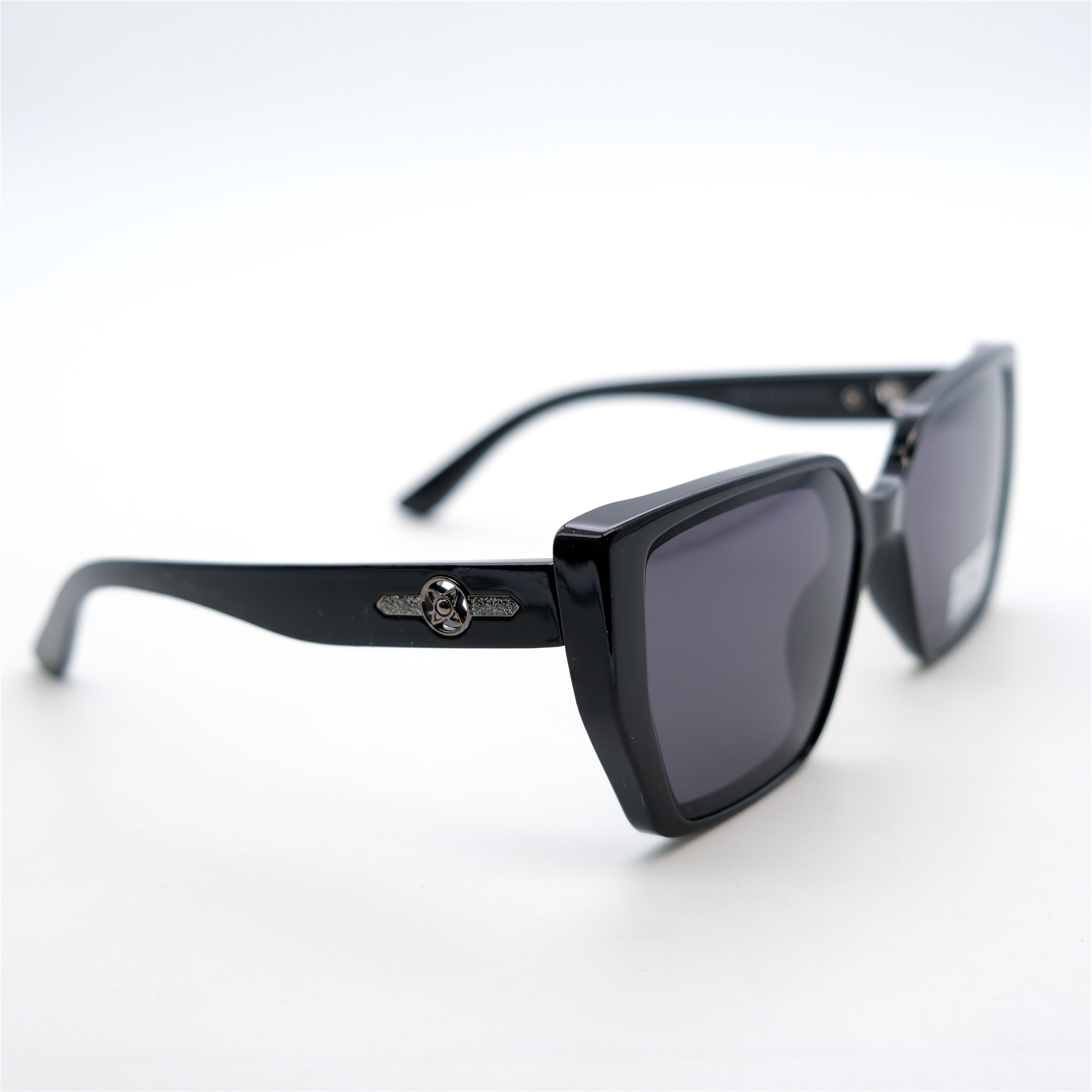  Солнцезащитные очки картинка Женские Caipai Polarized Классический Р8746-С1 