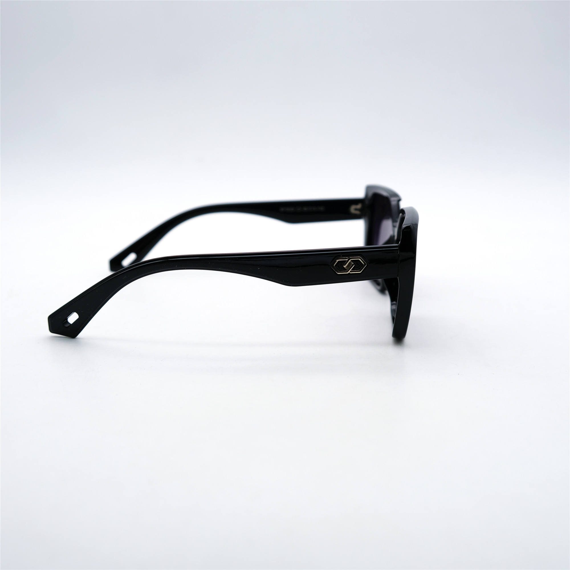  Солнцезащитные очки картинка Женские Barletta Polarized Круглые BP3032-3 