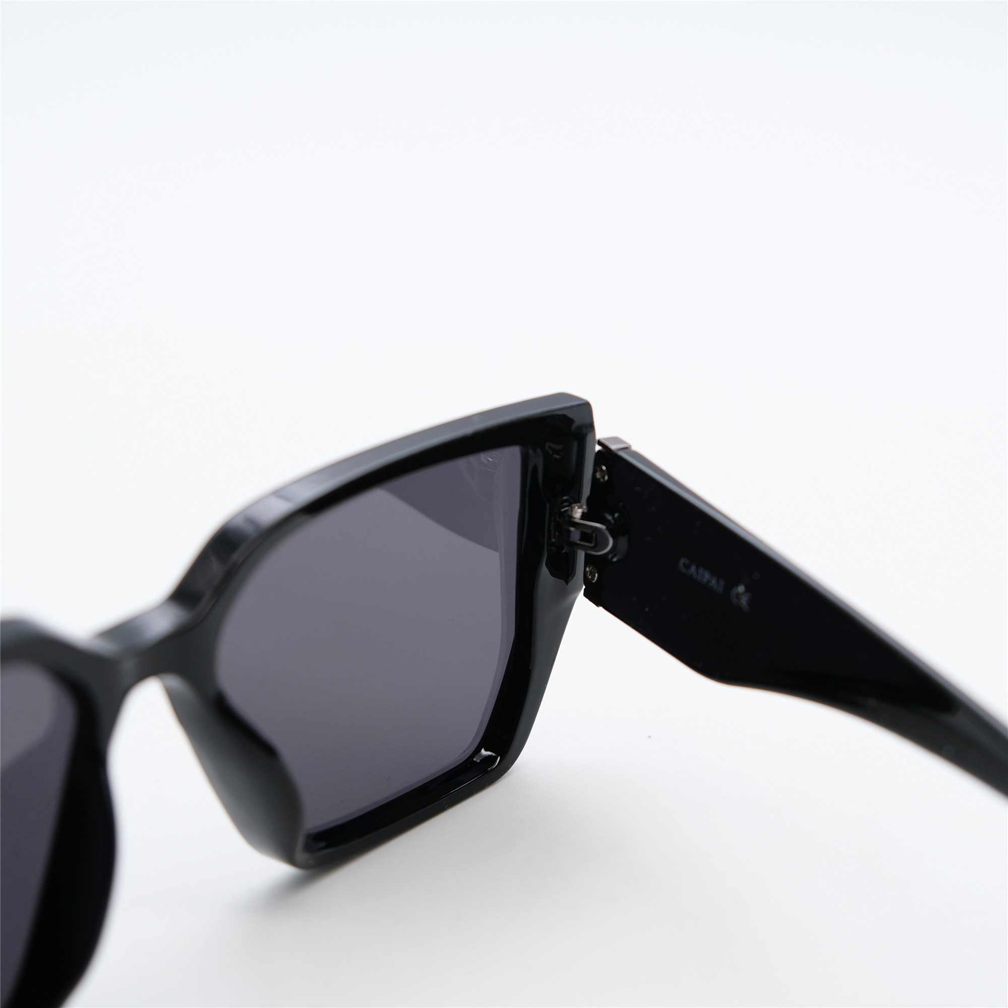  Солнцезащитные очки картинка Женские Caipai Polarized Классический P8739-С1 