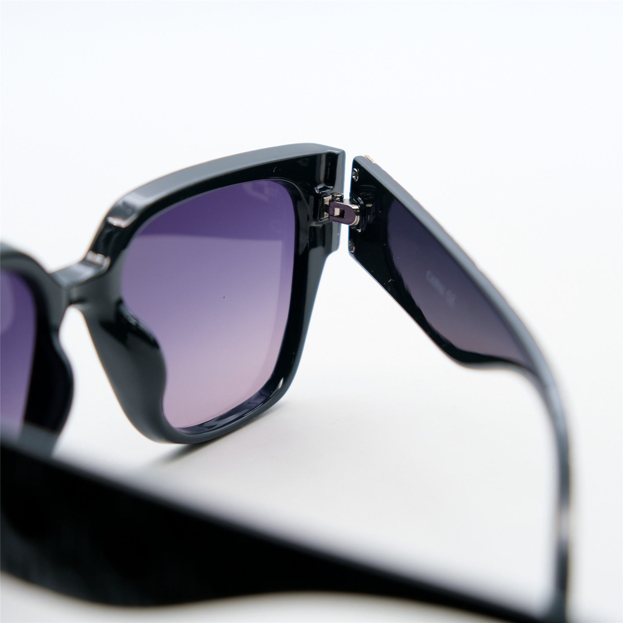  Солнцезащитные очки картинка Женские Caipai Polarized Классический Р8735-С4 